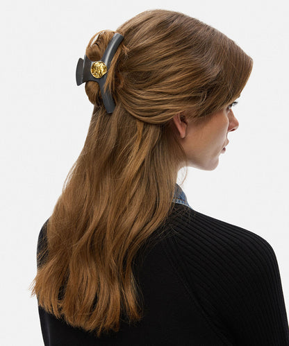 Contrasting Hair Accessory