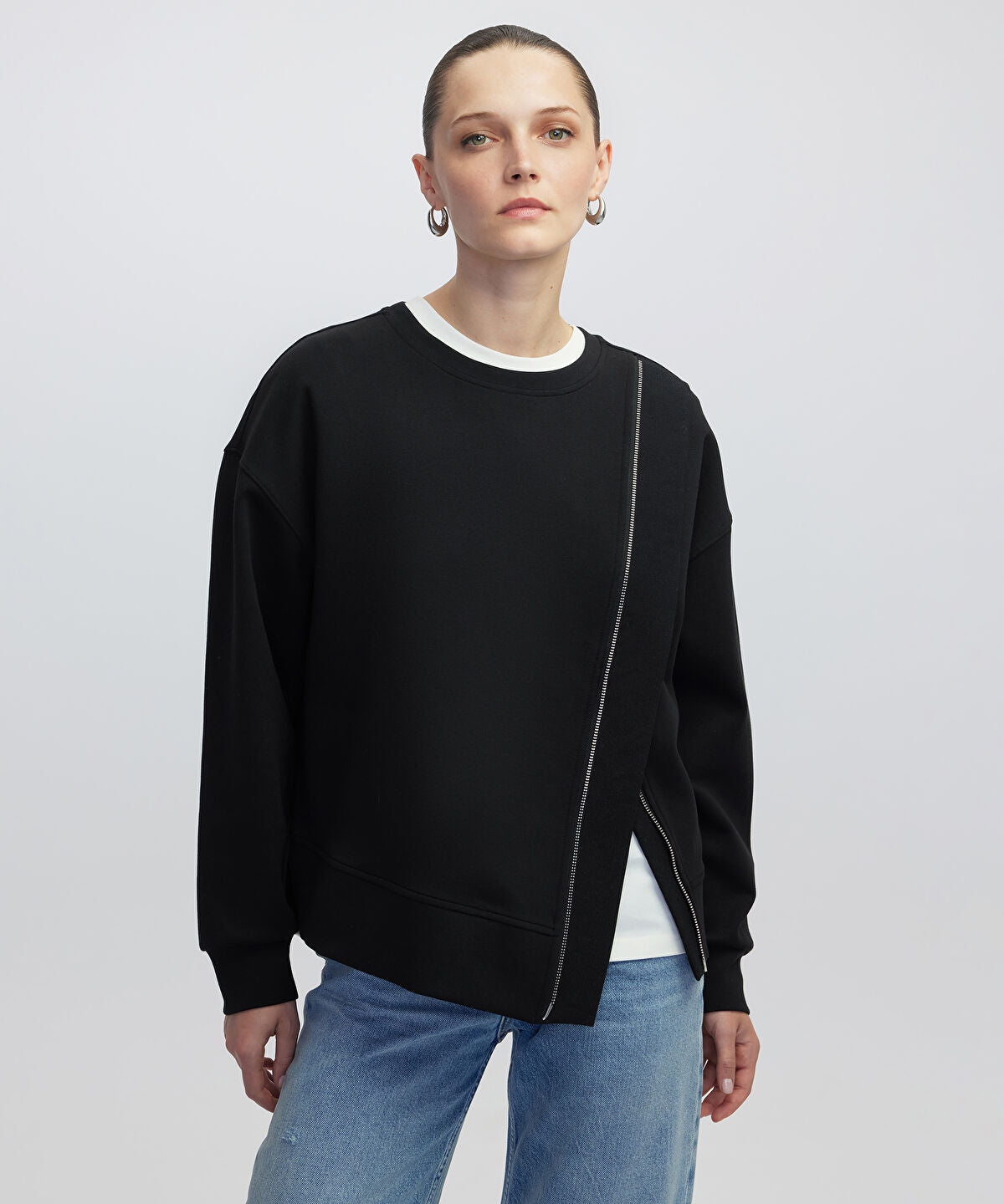 Zoomed Sweatshirt with Asymmetric Zipper