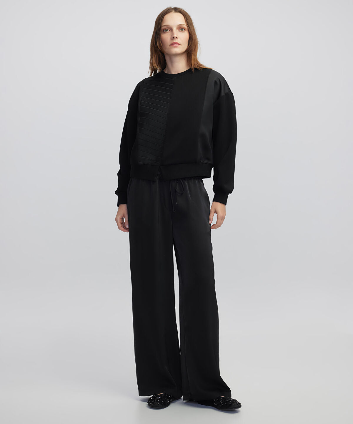 Zoomed Contrast Textured Sweatshirt