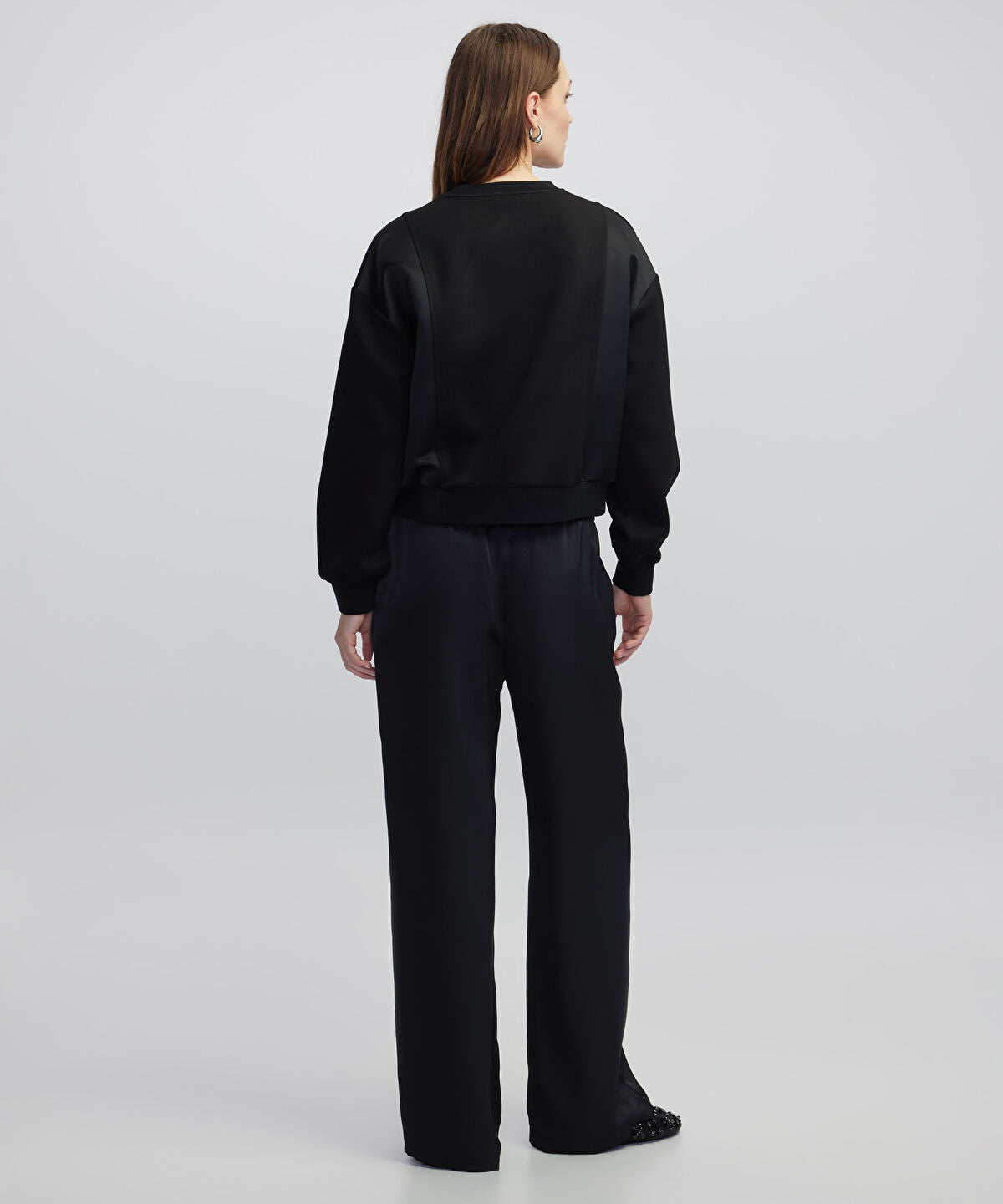 Zoomed Contrast Textured Sweatshirt
