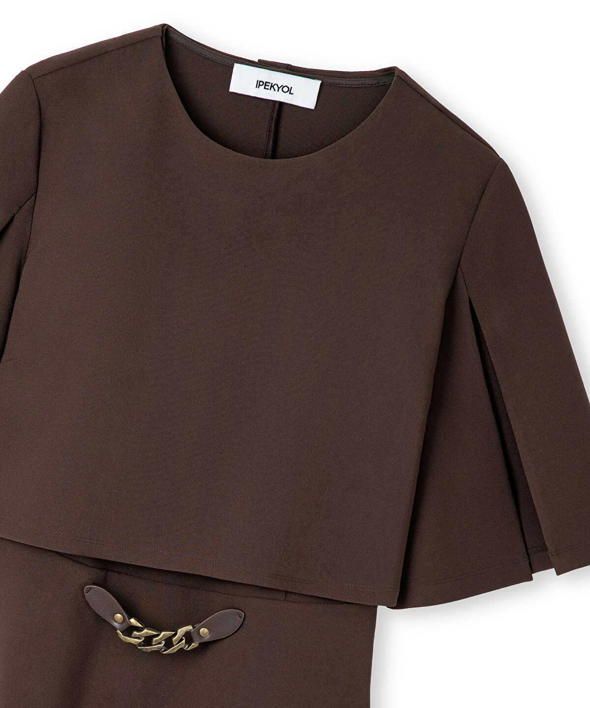 Zoomed Two-Piece Dress With Chain Belt