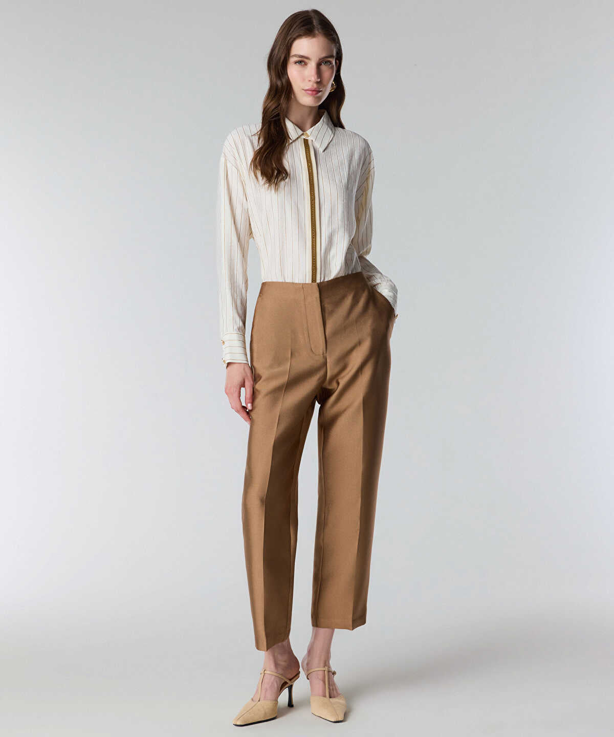 Carrot Fit Trousers