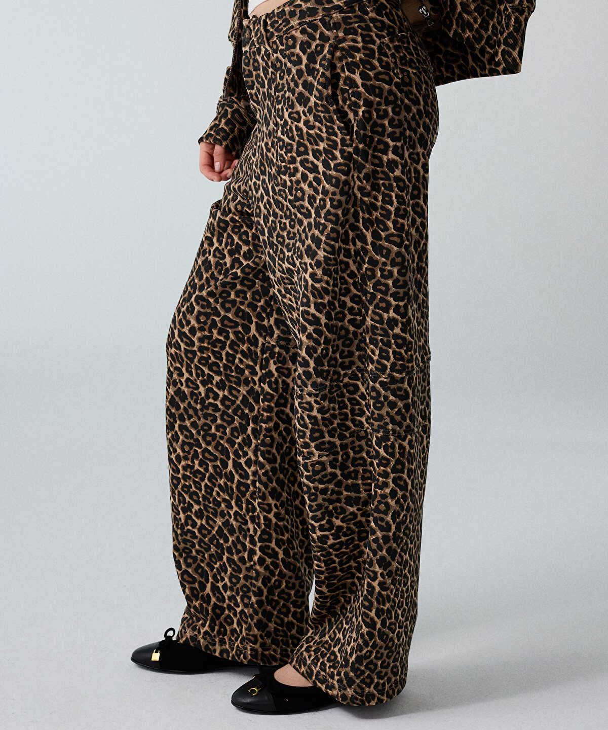Zoomed Leopard-Print Barrel Trousers