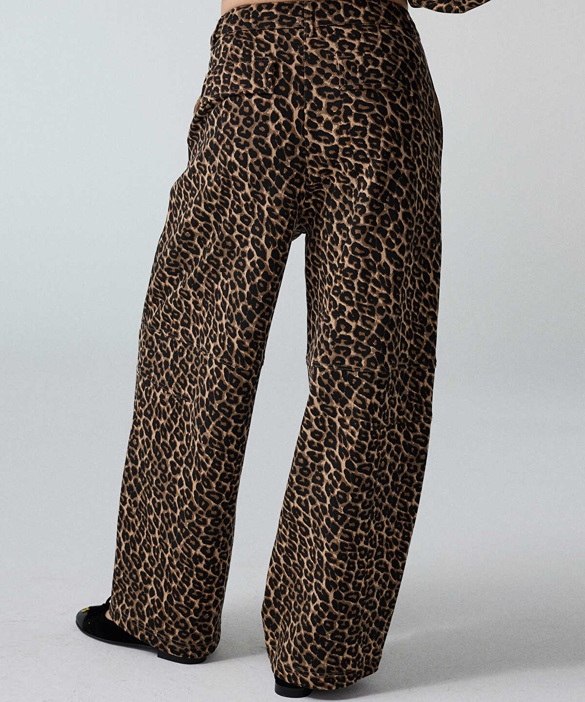 Zoomed Leopard-Print Barrel Trousers