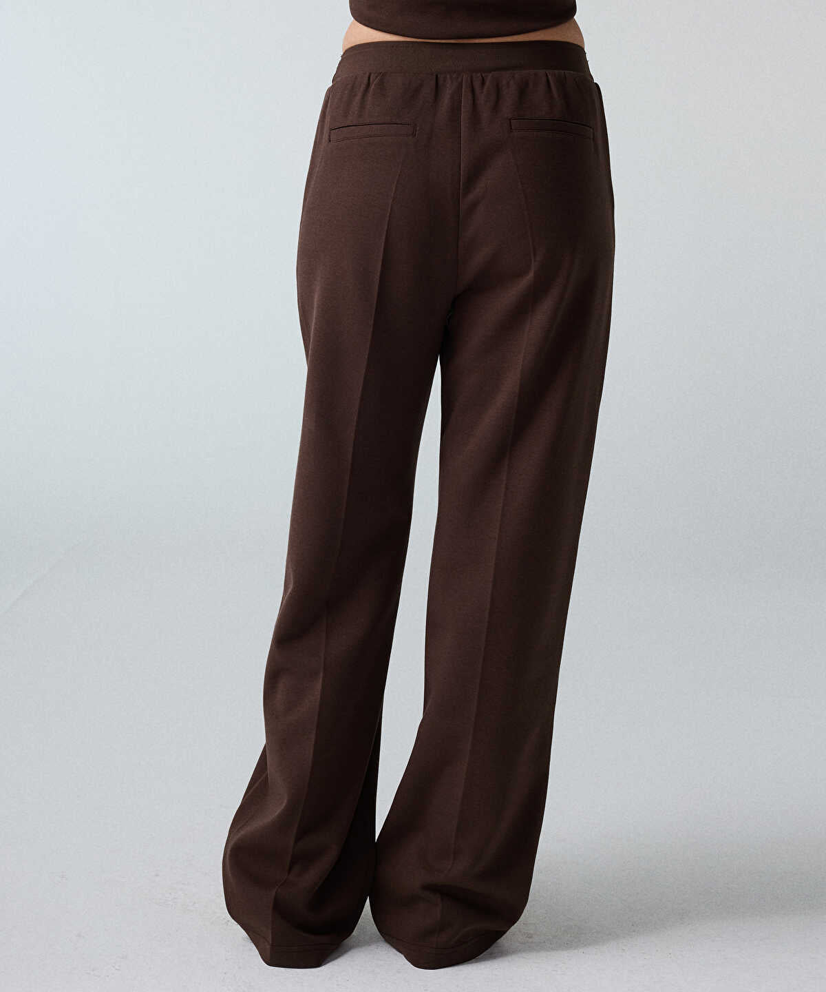 Zoomed Contrast-Waist Drawstring Trousers
