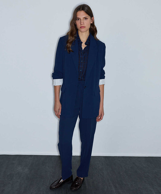 Fine-Belted Carrot Trousers