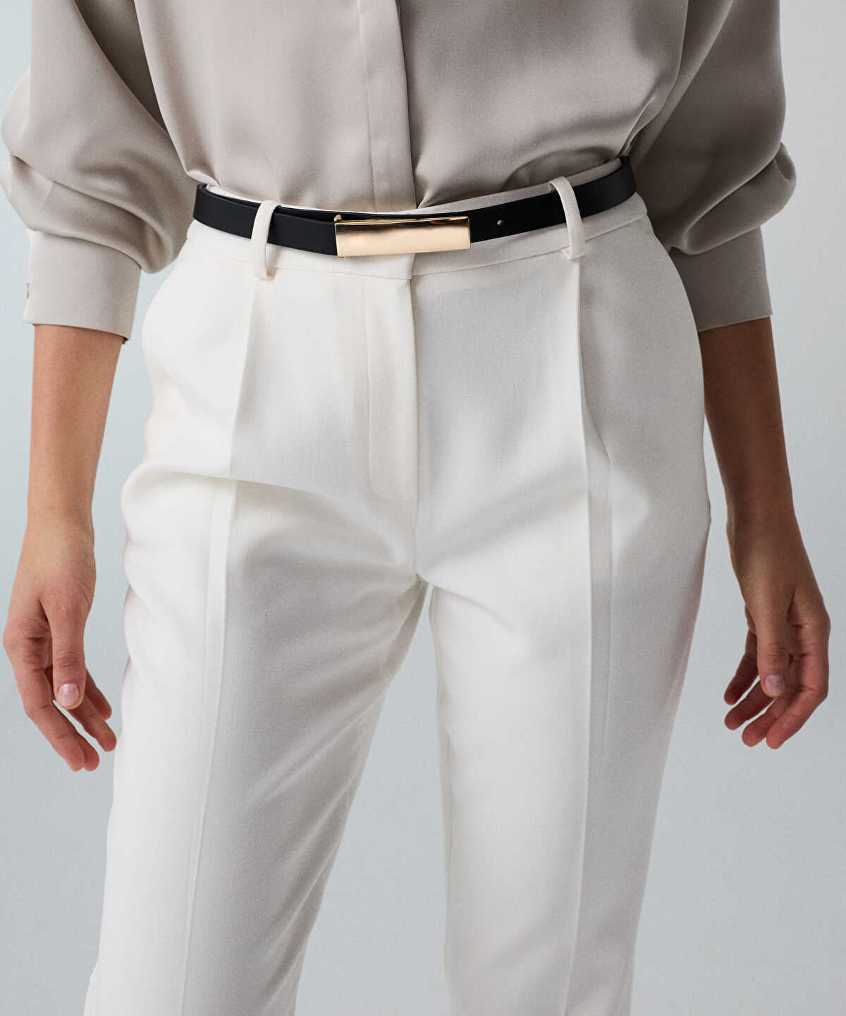 Zoomed Pleat-Front Carrot Trousers