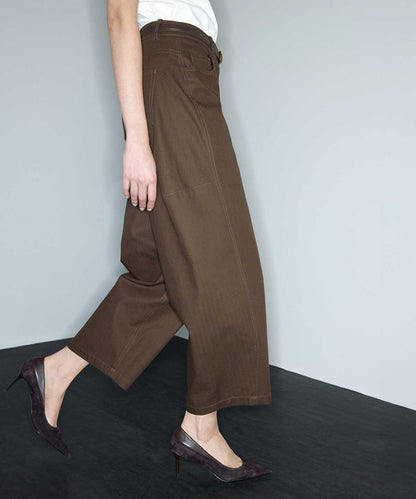 Herringbone-Texture Barrel Trousers
