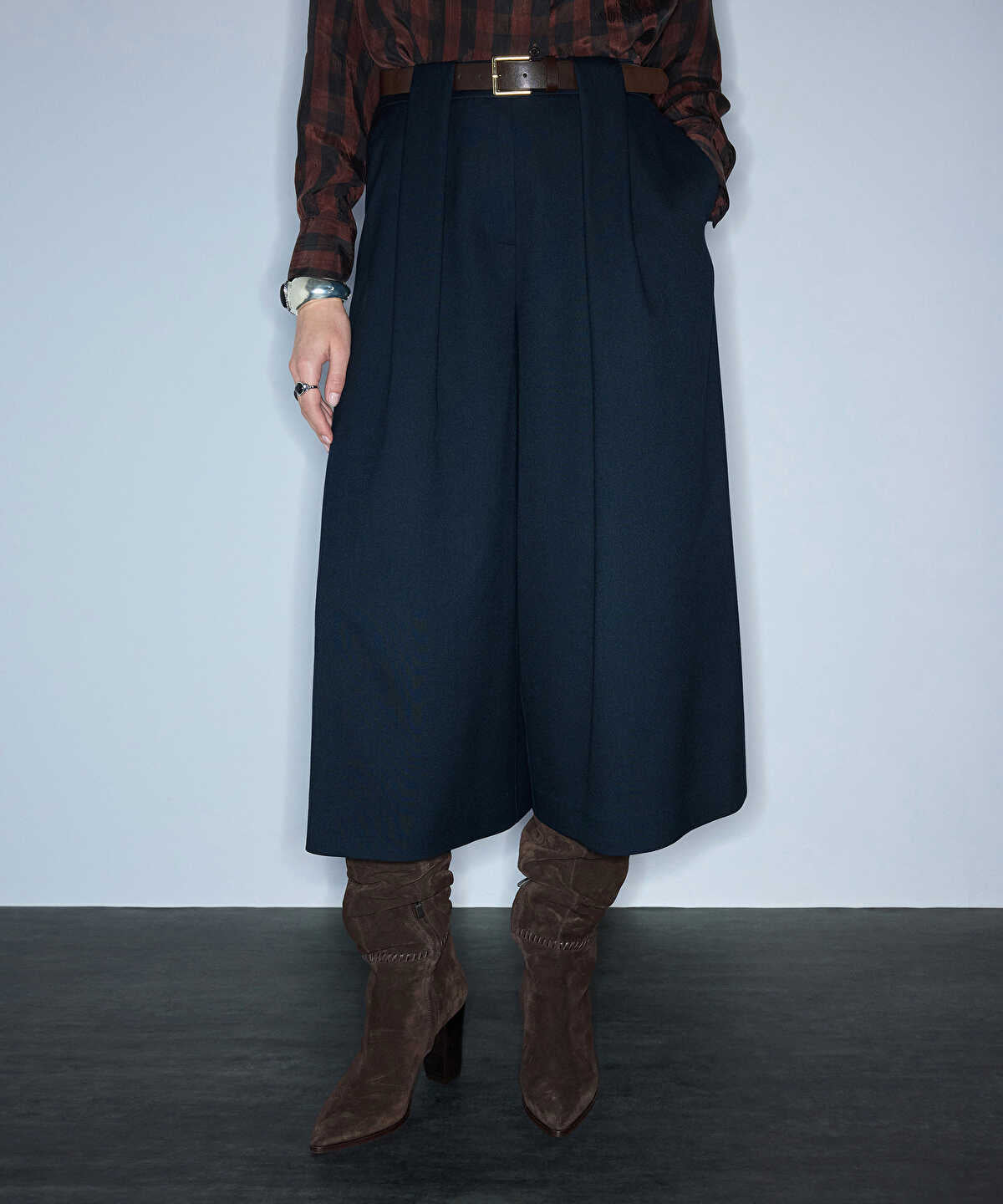 Zoomed Belted Palazzo Bermuda Trousers