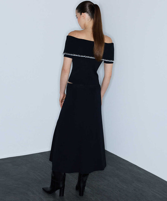 Diagonal-Seam Asymmetric Knit Skirt