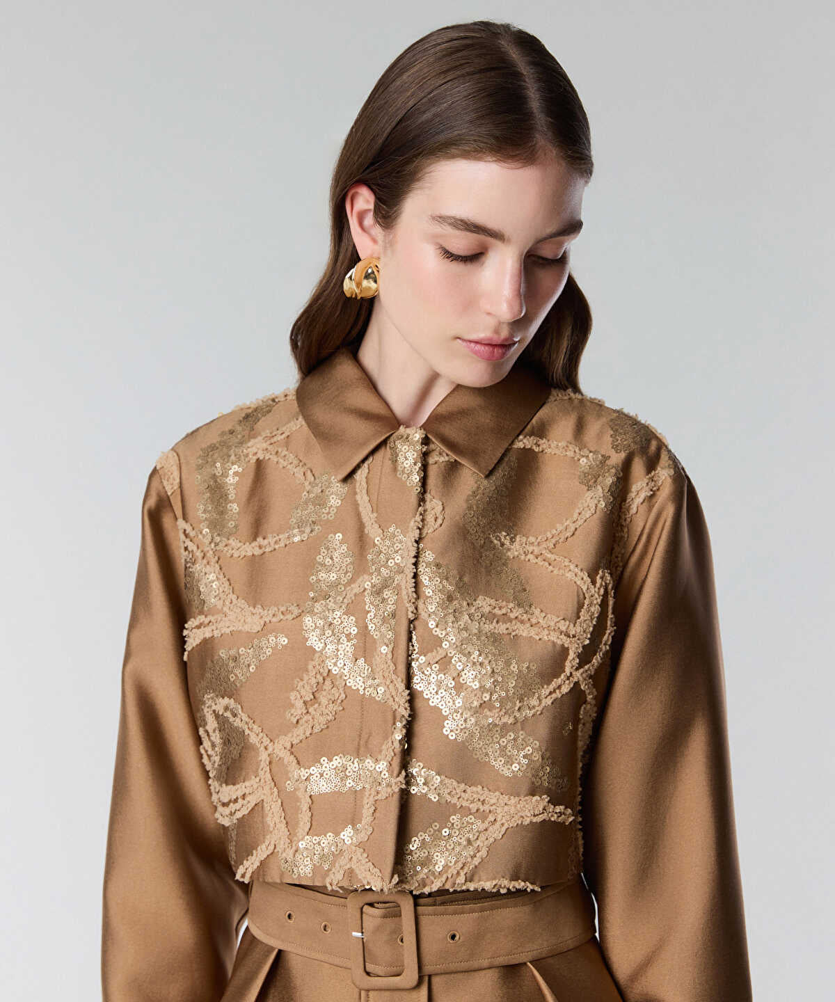 Zoomed Embroidered Jacket with Belt