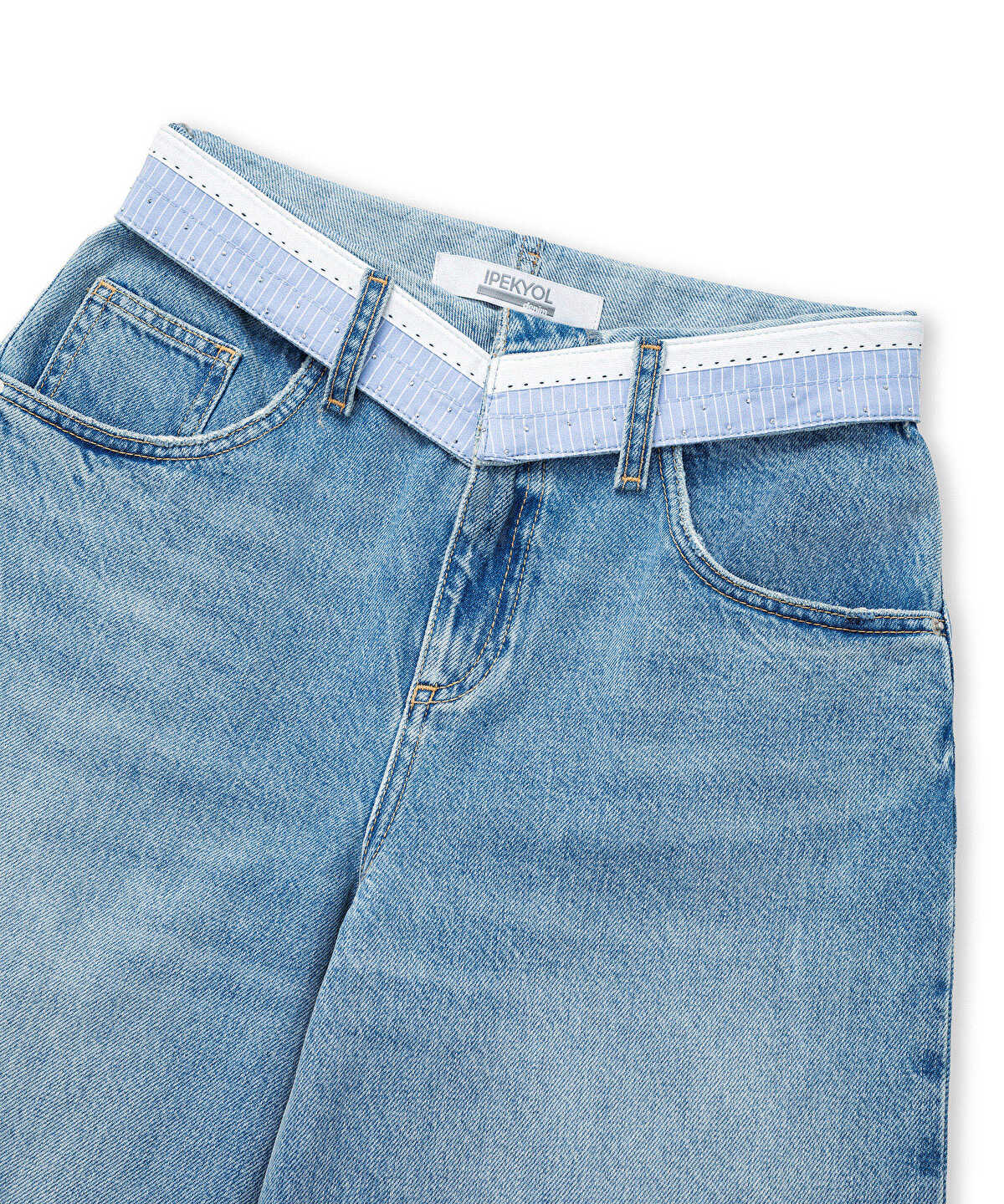 Wide-Leg Jeans with Contrast Waistband