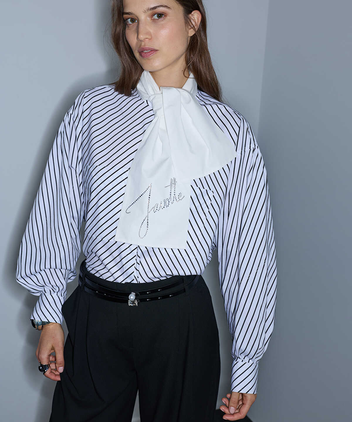 Zoomed Striped Shirt with Scarf