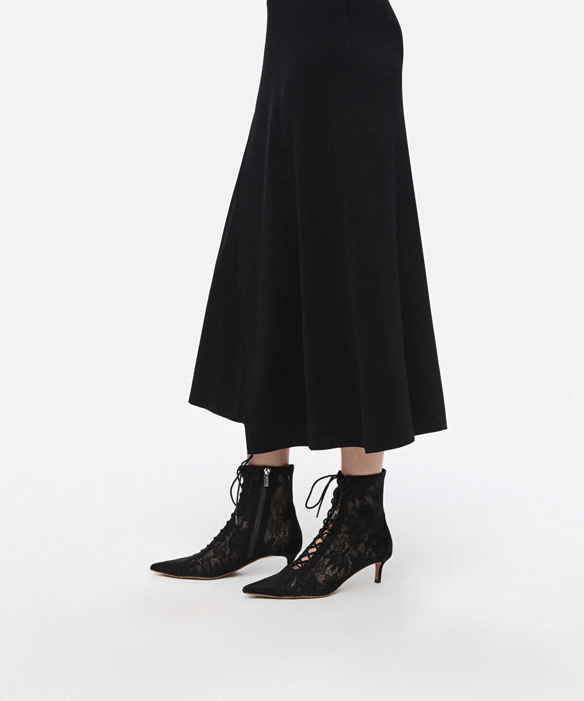 Zoomed BOOTS