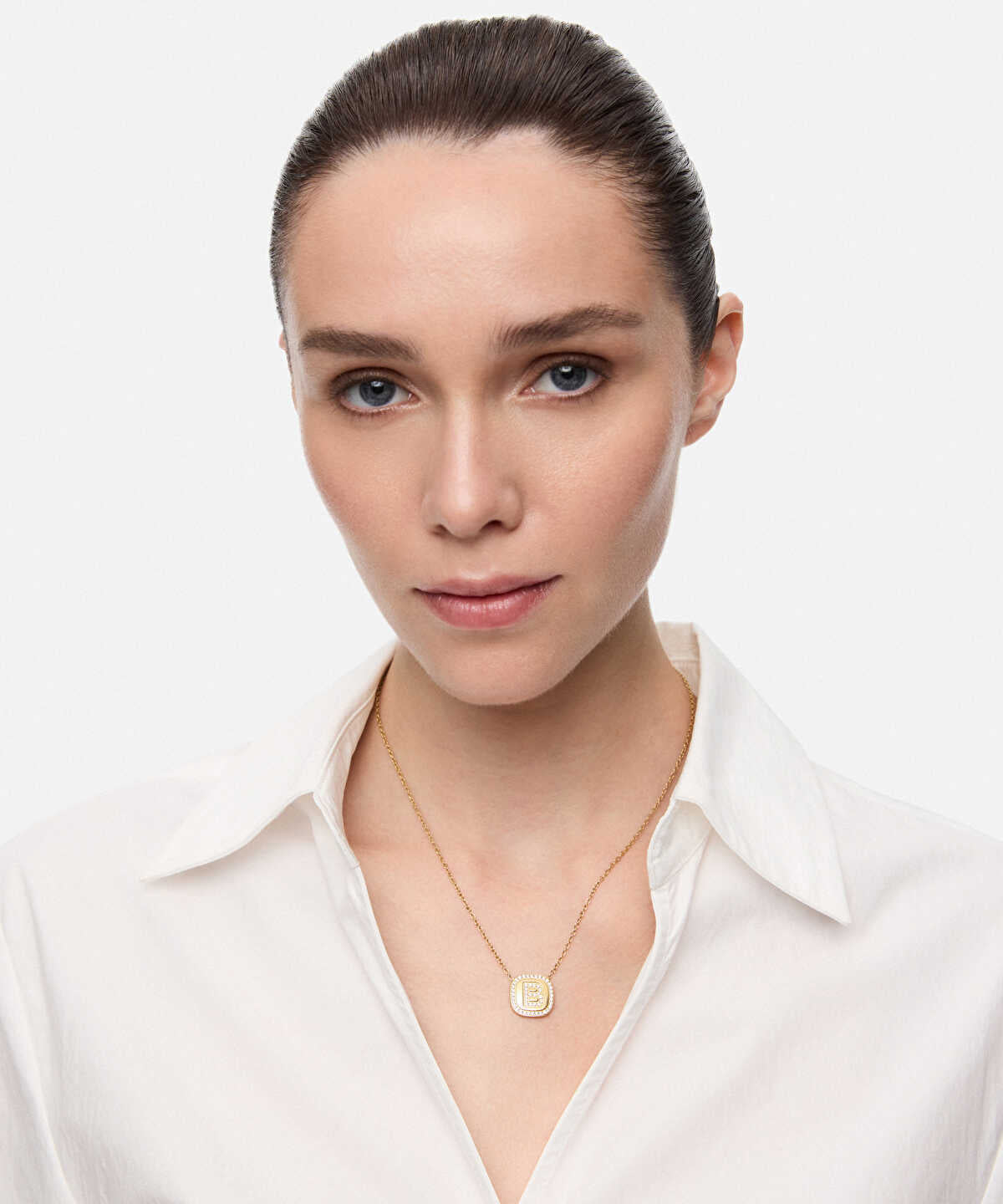 Zoomed Embellished 'B' Pendant Necklace