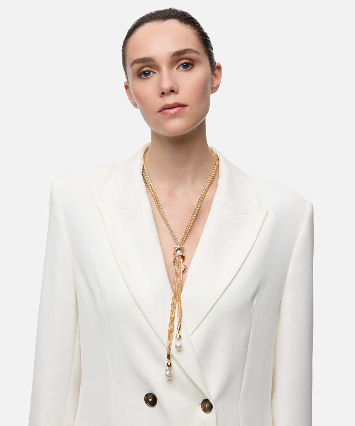 Zoomed Faux-Pearl Pendant Long Chain Necklace