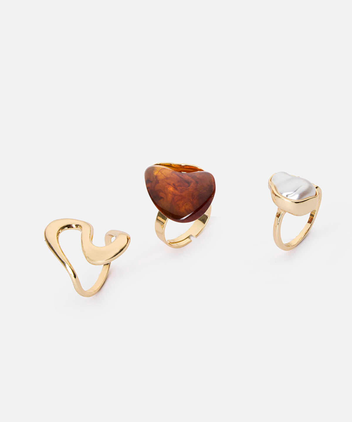 Zoomed Set of Three Rings