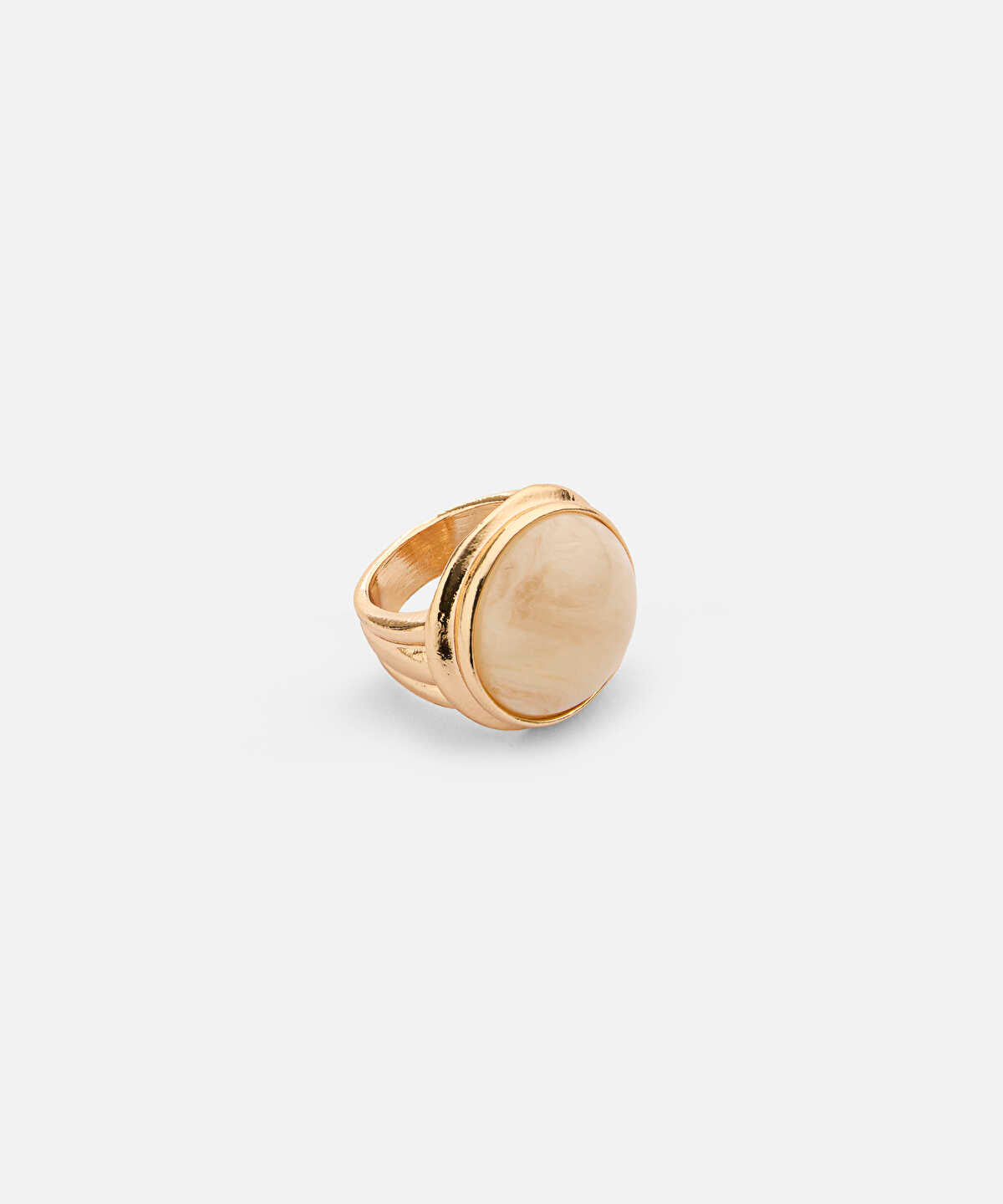Zoomed Combined Stone Metal Ring