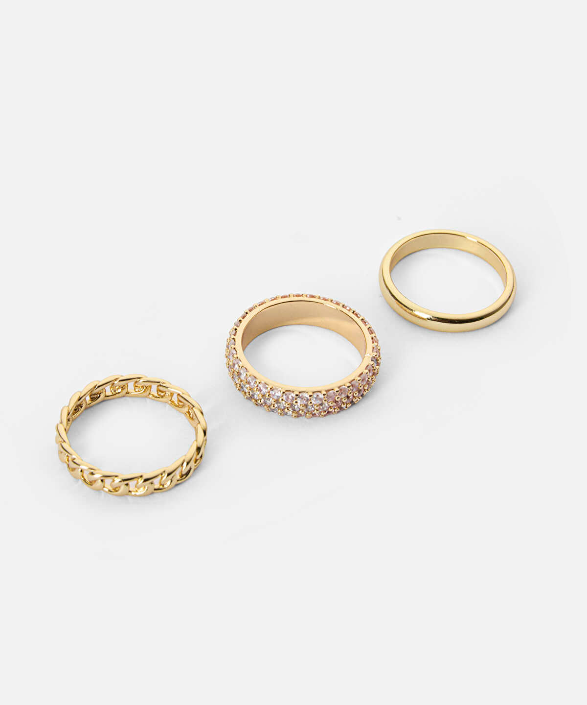 Zoomed Triple Ring Set