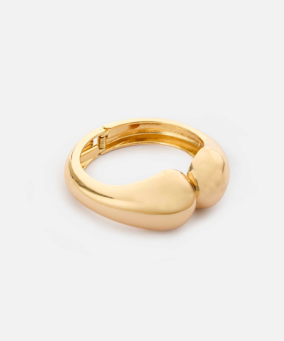 Zoomed Voluminous Metal Bracelet