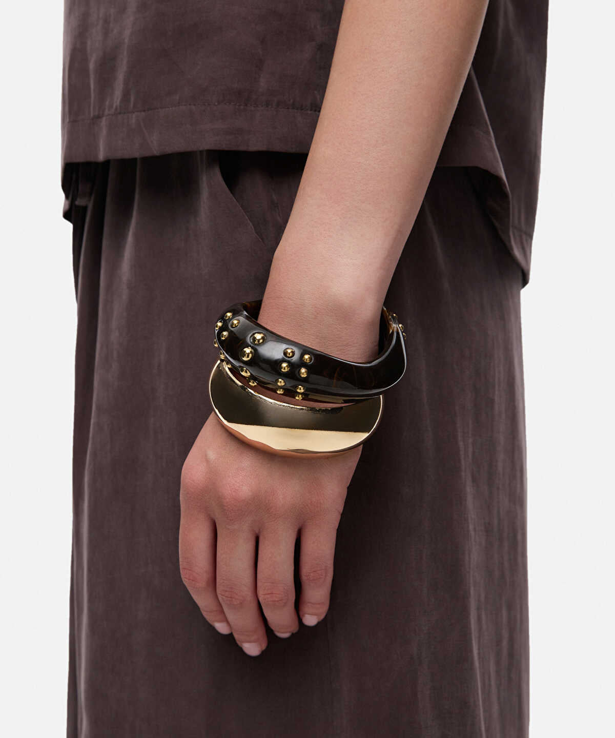 Zoomed Set of Two Rigid Bracelets