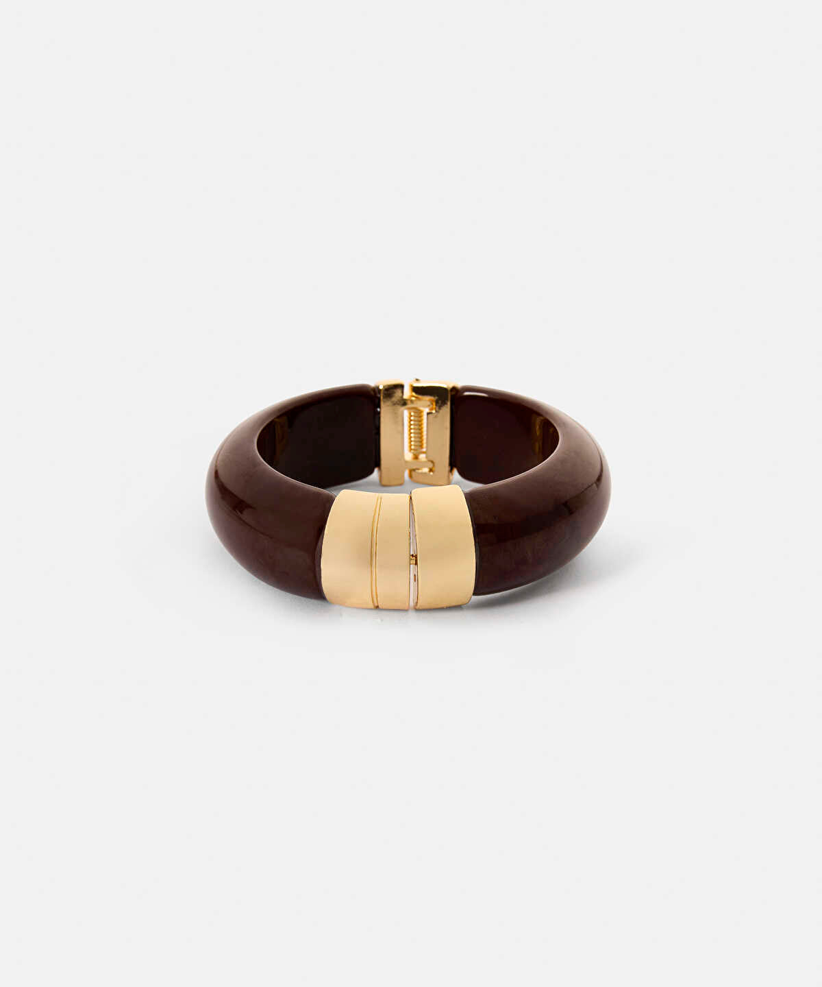 Zoomed Contrast-Detail Bracelet