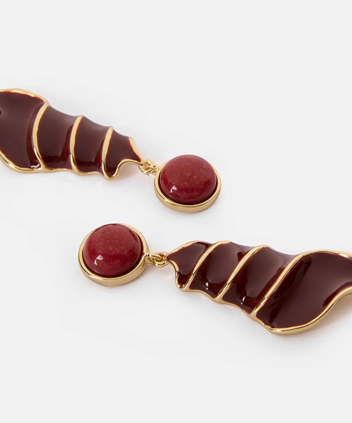 Zoomed Combined Spiral-Effect Earrings