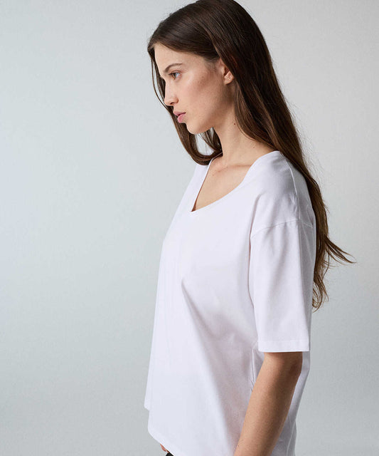 Basic V-Neck T-Shirt