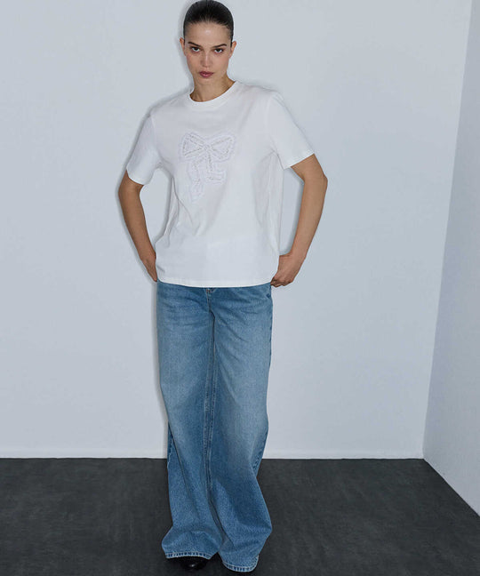 Bow Applique T-Shirt 