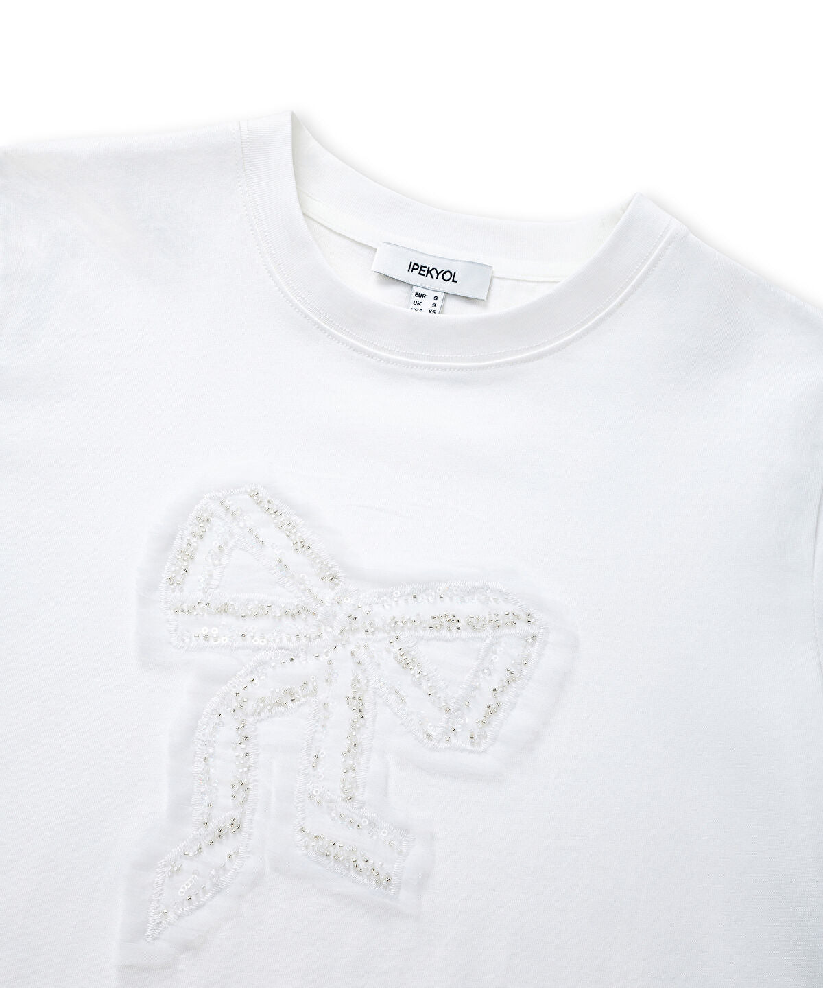 Zoomed Bow Applique T-Shirt 