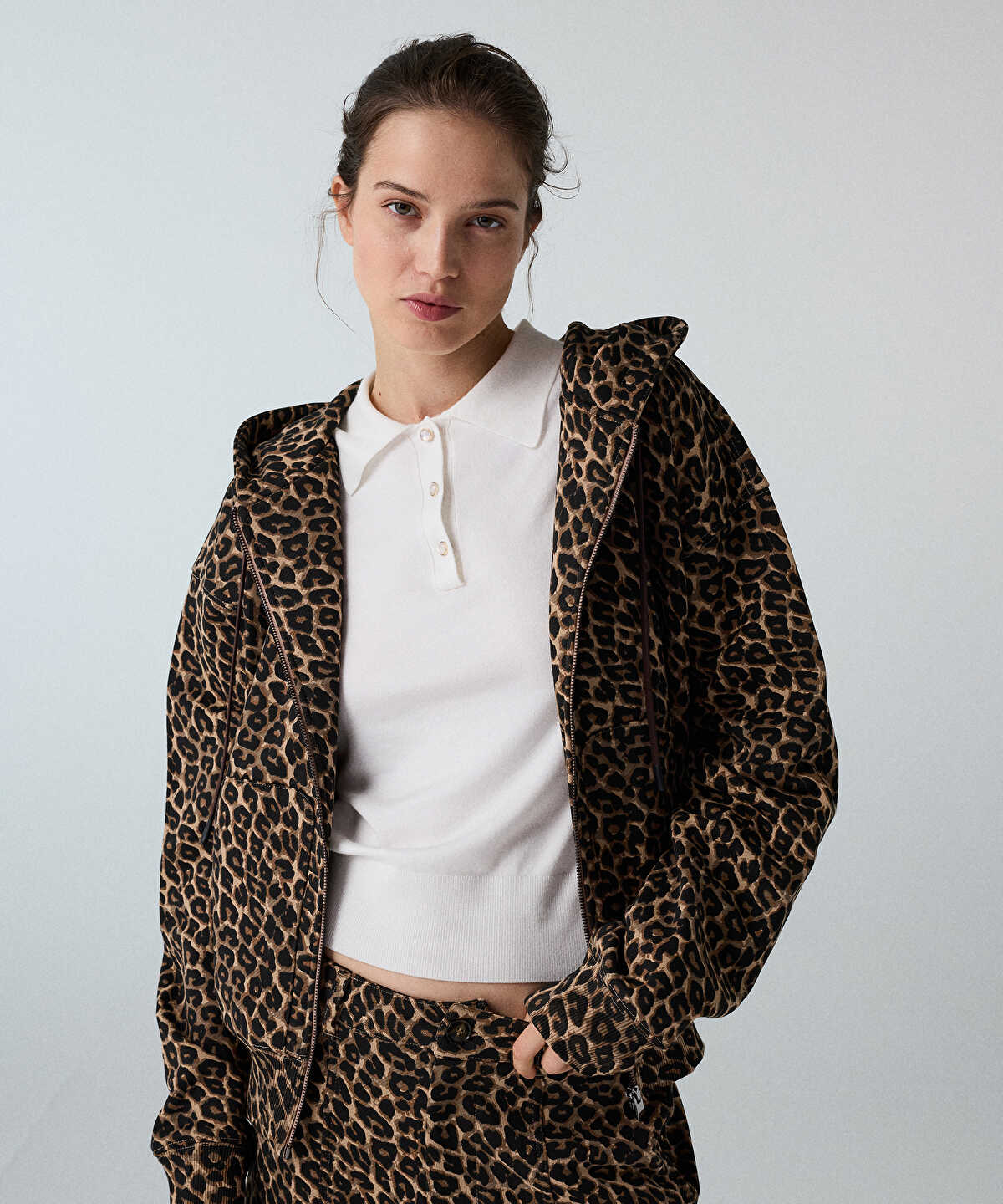 Zoomed Oversized Leopard-Print Sweatshirt
