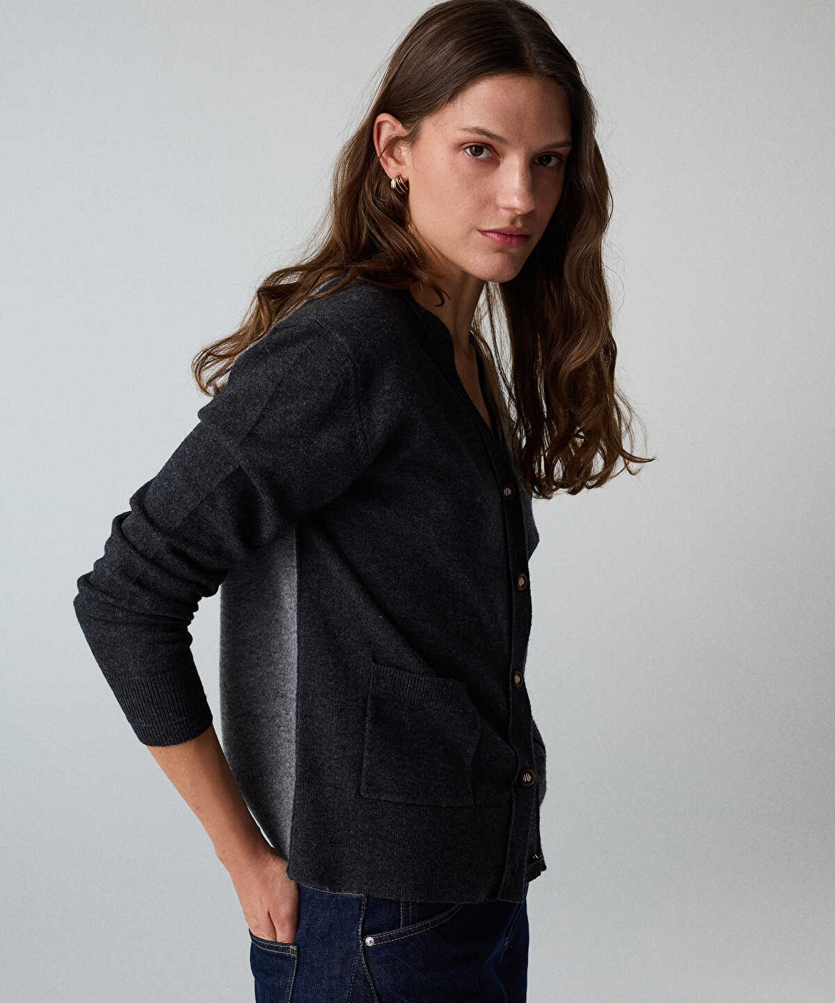 Zoomed Color-Block Cardigan with Brooch