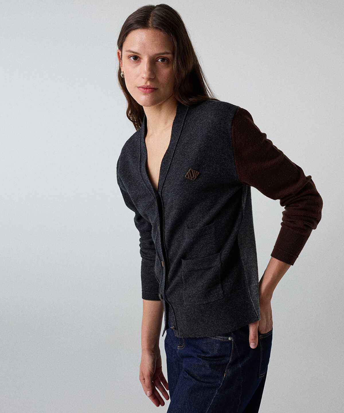 Zoomed Color-Block Cardigan with Brooch